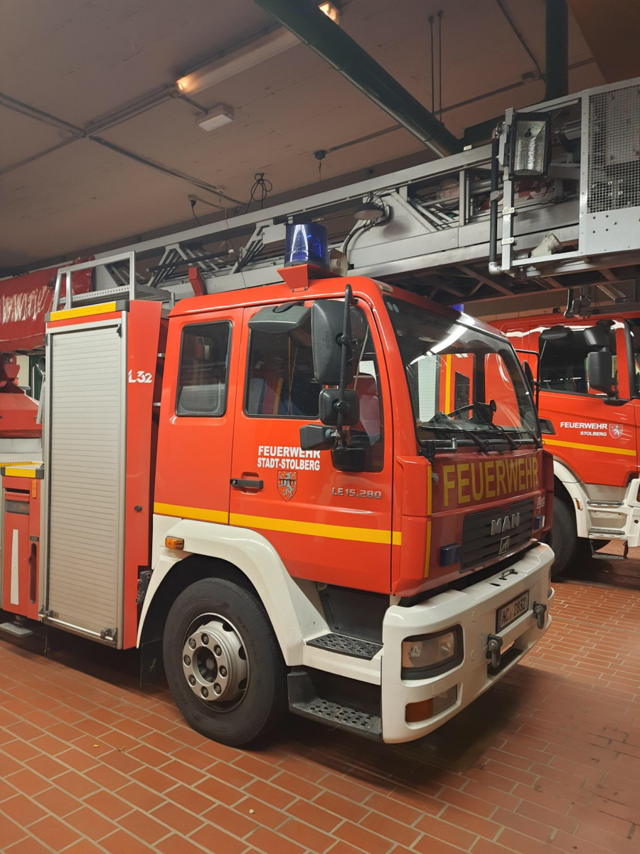 Besuch der Fraktion bei der Feuerwehr Stolberg Besuch der Fraktion bei der Feuerwehr Stolberg
